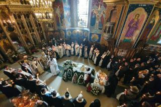 IPS Teodosie a oficiat slujba înmormântării preotului Florin Filip