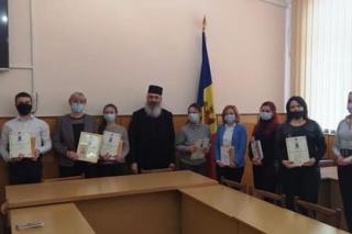 Patru studenți ai Universității de Stat din Bălţi au primit burse din partea Bisericii