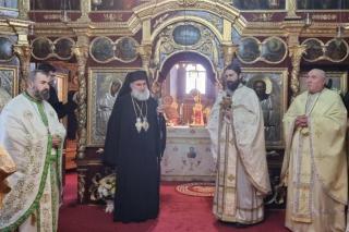 Liturghie arhierească la Mănăstirea Berzunți
