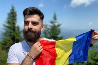 (Interviu) Părintele Sergiu Păcurar – de la antrenamentele cu Adi Mutu, la preoție: „Planurile mele nu au fost identice cu cele ale Domnului”