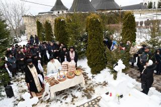 Parastas pentru ctitorii Mănăstirii Hadâmbu