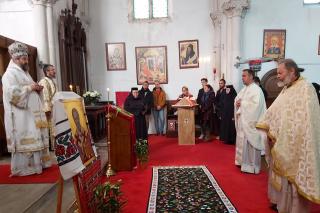 PS Părinte Nichifor Botoşăneanul, la Mănăstirea Godoncourt - Franța: „Prin spovedanie și rugăciunile de dezlegare, răul nu mai este lucrător”