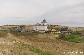 Sfântul Maslu de obște la parohia Cucuteni-Lețcani