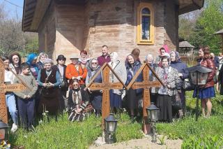 Beneficiarii Centrului de socializare „Osana” din Bacău, în pelerinaj