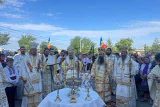 Cinci ierarhi au sfinţit Biserica „Sfântul Nicolae” – Alexandru Ioan Cuza, Protopopiatul Cahul