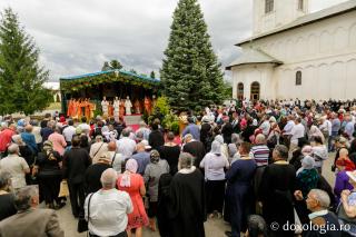 (Foto) Sărbătoarea Sfintei Mari Mucenițe Chiriachi la Catedrala Episcopală din Huși – 7 iulie 2022