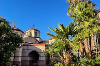Mănăstirea Izvorul Tămăduirii din Dunlap, California
