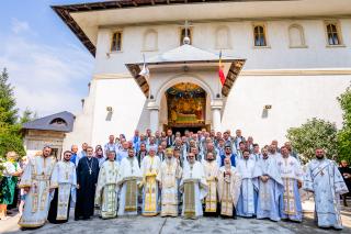 Binecuvântare arhierească în Parohia „Adormirea Maicii Domnului” Bosanci, la ceas aniversar