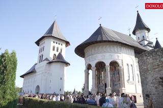 (Video) Nașterea Maicii Domnului, hram și sfințire la Mănăstirea Hadâmbu