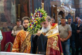 Sărbătoarea Înălțării Sfintei Cruci, la Catedrala din Roman