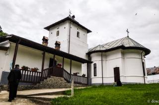 Schitul „Sfântul Antonie” de la Iezerul-Vâlcea