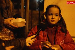 (Video) „Am simțit binele în familia noastră” – cu mic, cu mare, la Hramul Sfintei Parascheva