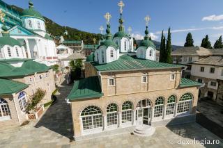 Katholikonul Mănăstirii „Sfântul Pantelimon” – Athos