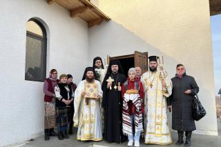 Liturghie arhierească la Mănăstirea Eroilor din Stoianovca