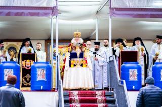 Ajunul sărbătorii Botezului Domnului la Mănăstirea „Sfântul Ioan cel Nou de la Suceava”