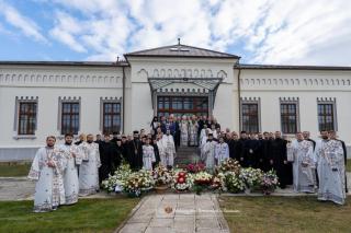 Înaltpreasfințitul Părinte Ioachim, de opt ani Arhiepiscopul Romanului și Bacăului