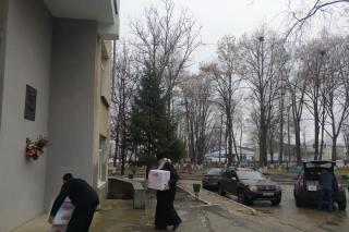 Episcopia de Bălți a oferit daruri copiilor din Secția Pediatrie Bălți