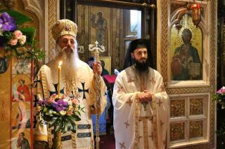 „Cei trei luminători mai mari” au fost cinstiți la hramul Mănăstirii „Sfinții Trei Ierarhi” din Iași