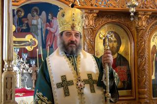 (Video) PS Nichifor Botoșăneanul: „Astăzi îl simțim aproape pe părintele Justin și prin aceste locuri înviază în fiecare dintre noi amintiri dragi”