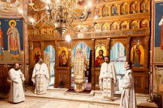 Liturghie arhierească în prima duminică a Triodului la Paraclisul Mănăstirii „Sfântul Ioan cel Nou de la Suceava”