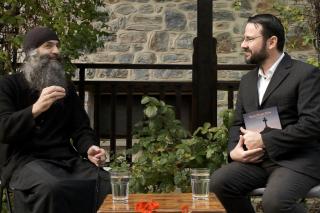 (Video) Părintele Pimen Vlad (Muntele Athos): „Te poţi ruga tot timpul căci Dumnezeu te aude”