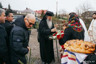 IPS Teofan în Duminica Floriilor: „Dumnezeu voiește să se împlinească și în noi taina Intrării Sale în Ierusalim”