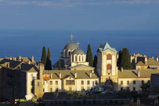 O delegație a Patriarhiei Române va participa la deshumarea Părintelui Petroniu Tănase