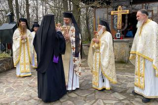 PS Nichifor Botoșăneanul a slujit în Sâmbăta Mare la Mănăstirea Sângeap-Basaraba