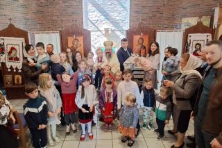 (Foto) Liturghie Arhierească în Biserica românească din Oslo - 18 mai 2023