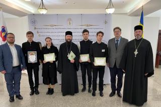 Elevi olimpici la Seminarul Teologic „Veniamin Costachi” de la Mănăstirea Neamț