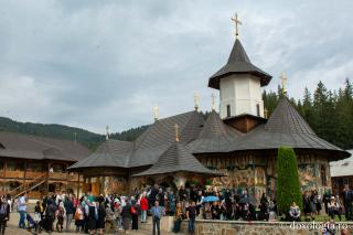 Părintele Justin Pârvu a fost pomenit la zece ani după trecerea la Domnul