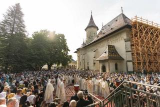 Suceava bucuriei și a rugăciunii – Hram în Cetatea Sfântului Ioan cel Nou