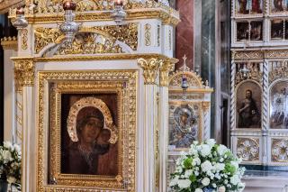 (Foto)  Icoana Maicii Domnului „Siriaca” de la Mănăstirea Ghighiu