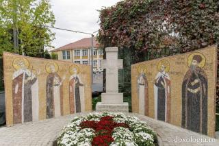 Viața Sfinților Martiri Brâncoveni, mozaic din curtea Bisericii „Sfânta Mahramă și Sfinții Martiri Brâncoveni” din Iași / Foto: Pr. Silviu Cluci
