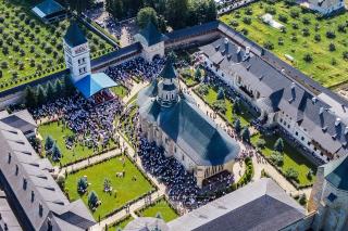 Mănăstirea Putna l-a sărbătorit pe Binecredinciosul Voievod Ștefan cel Mare, sfântul ei ctitor