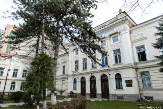Concursuri pentru ocuparea a șase posturi didactice, la Facultatea de Teologie Ortodoxă „Dumitru Stăniloae“ din Iaşi