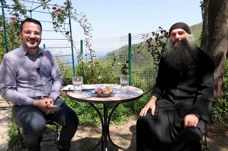 (Video) Părintele Pimen Vlad din Muntele Athos, despre valoarea sufletului într-o lume materială