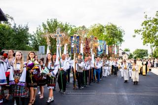 Procesiune cu moaștele Sfântului Ioan cel Nou de la Suceava