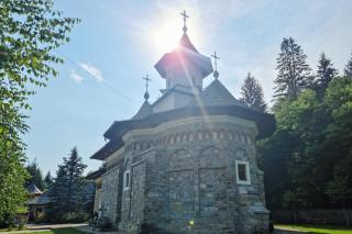 Biserica „Buna Vestire” de la Mănăstirea Sihăstria Putnei