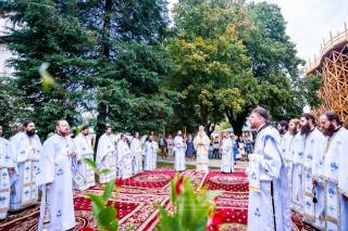 Liturghie arhierească la Mănăstirea „Sfântul Ioan cel Nou de la Suceava”