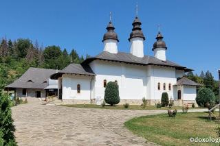 Mănăstirea „Tuturor Sfinţilor” – Almaş