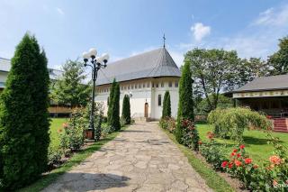 Paraclisul „Sfântului Ierarh Leontie” de la Mănăstirea Bogdana