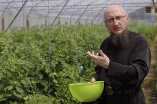 Părintele Silvan în solariu