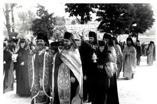 Procesiune cu moaștele Sfântului Cuvios Dimitrie cel Nou la București