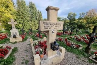 Mormântul Părintelui Ioanichie Moroi