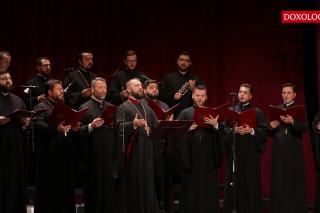 (Video) Grupul psaltic „Tronos” al Catedralei Patriarhale – Bună seara, gospodar!