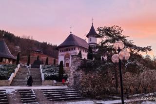 Oaza de linişte de la Mănăstirea Pângărați