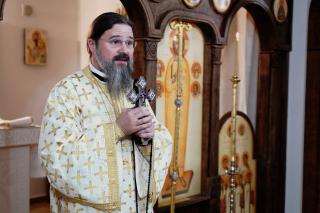 (Video) Preasfințitul Macarie: „Vedem cum nori negri și tulburători se adună pe cer. Să nu ne descurajăm!”