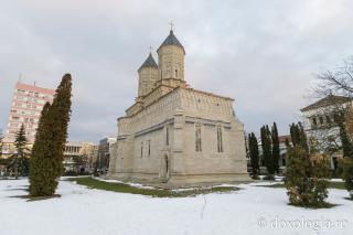 Priveghere la hramul Mănăstirii Sfinții Trei Ierarhi din Iași 2024