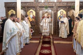 (Audio) IPS Andrei: „Îndepărtarea de Biserică slăbește credința ce ne-au transmis-o înaintașii noștri”